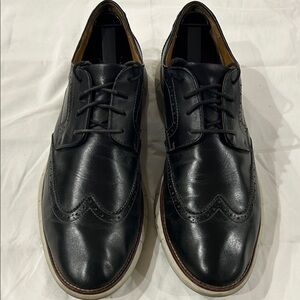 Johnston & Murphy Black Leather Oxfords